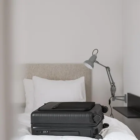 Queens Courtyard By Daniel&jacob's Apartment