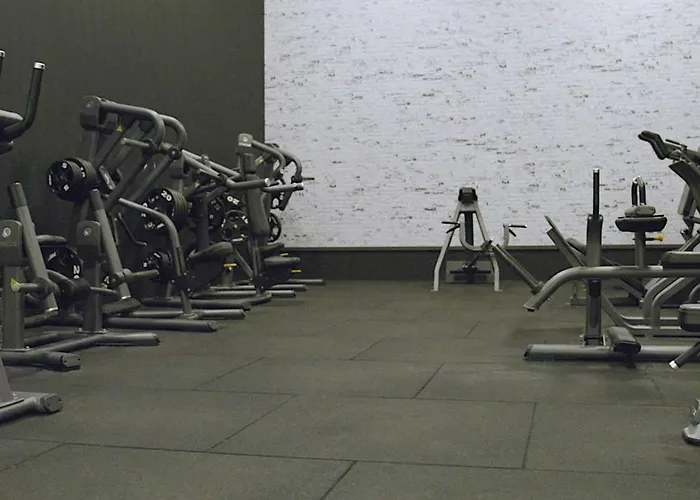 Apartment Queens Courtyard By Daniel&jacob's