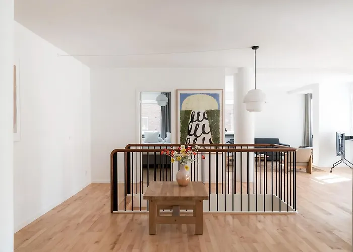 Queens Courtyard By Daniel&jacob's Appartement *